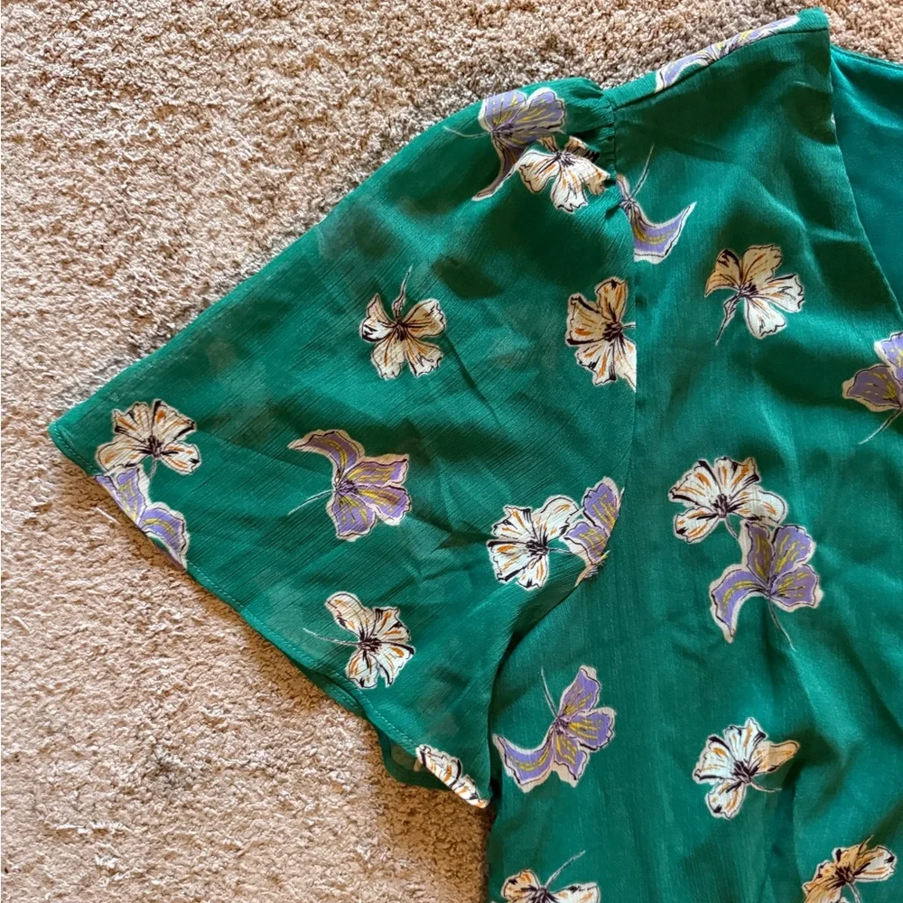 Green Ruffled Wrap Sundress - Picture 4 of 12